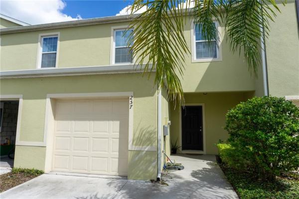 LAKE BLUFF/TOWN CENTER EAST-PH