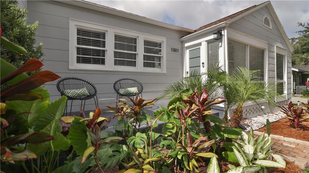 LAKEWOOD MANOR - фото