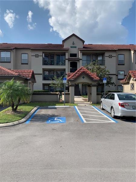 LAKEVIEW AT CALUSA TRACE