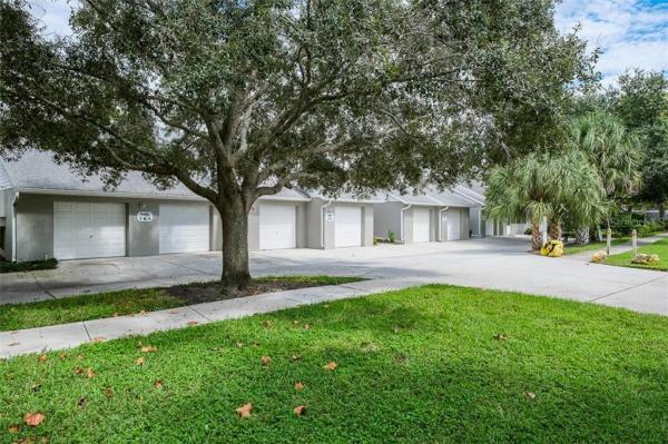 BAY POINTE VILLAS CONDO