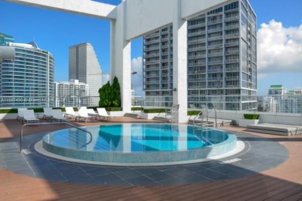 500 BRICKELL WEST CONDO