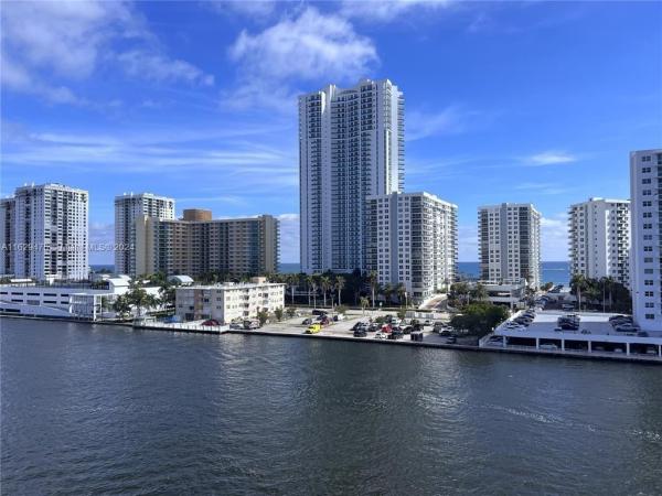 OCEANVIEW PARK CONDO