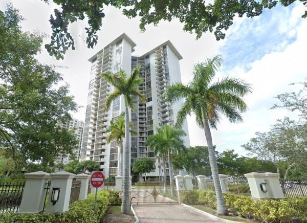 TOWER AT BISCAYNE COVE