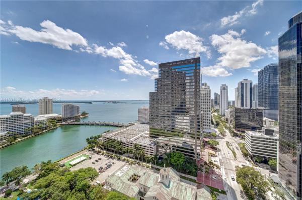 ICON BRICKELL CONDO NO 3