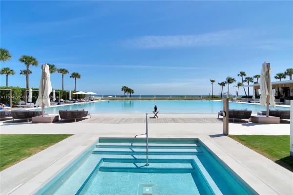 OCEANA KEY BISCAYNE CONDO