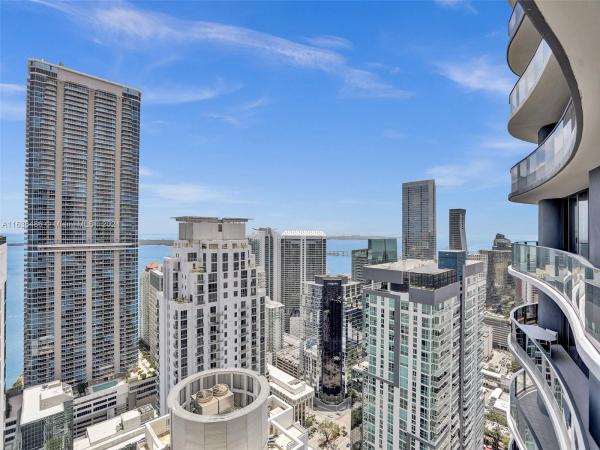 BRICKELL FLATIRON