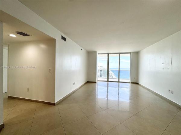 1830 S OCEAN DR #4711, HALLANDALE BEACH, FL 33009