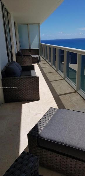 1830 S OCEAN DR #2604, HALLANDALE BEACH, FL 33009