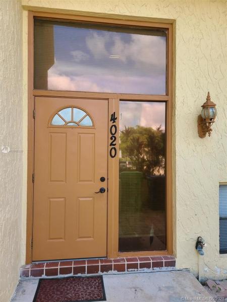 DEL RIO VILLAGE NORTH