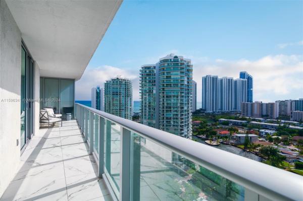 PARQUE TOWERS CONDO