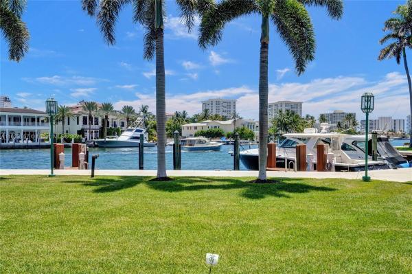 MIZNER COURT CONDO