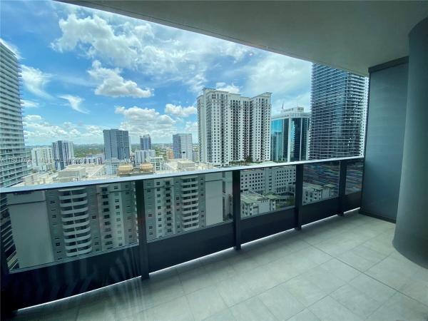 BRICKELL FLATIRON