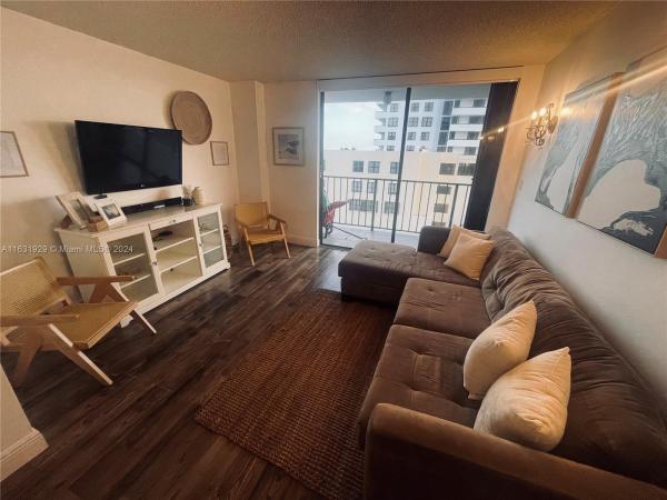 OCEANFRONT PLAZA CONDO