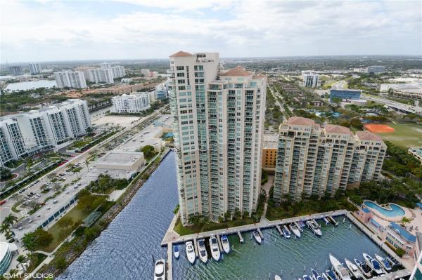 AVENTURA MARINA