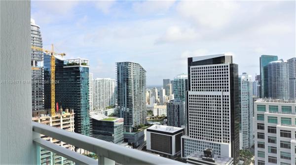 THE PLAZA 901 BRICKELL CO