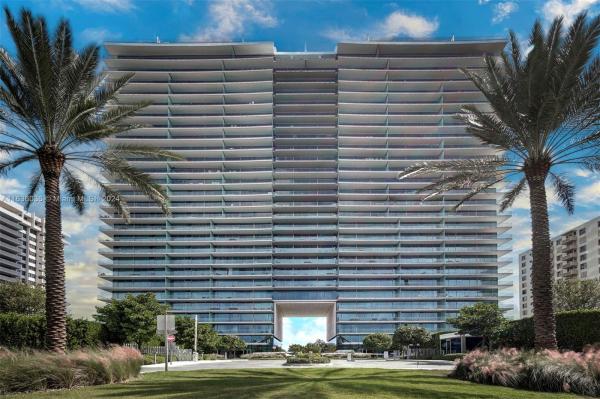 OCEANA BAL HARBOUR CONDO - фото