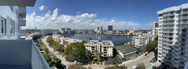 GOLDEN SURF TOWERS