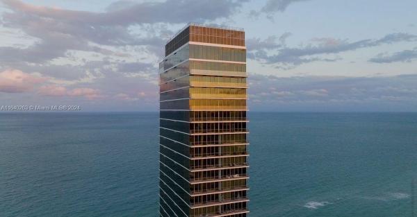 2000 OCEAN CONDO