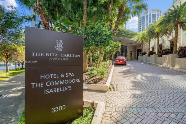 The Ritz-Carlton