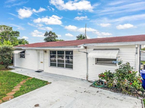 DRIFTWOOD PLAZA NO 3