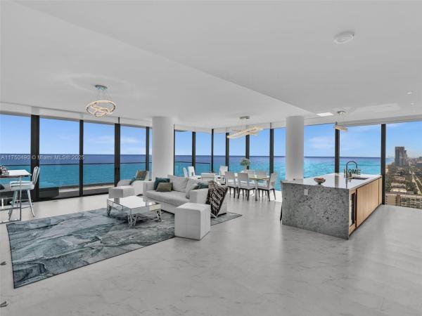 2000 OCEAN CONDO