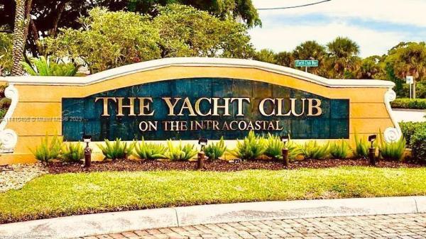 The Yacht Club At Aventur