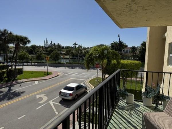 WATERVIEW CONDO APTS