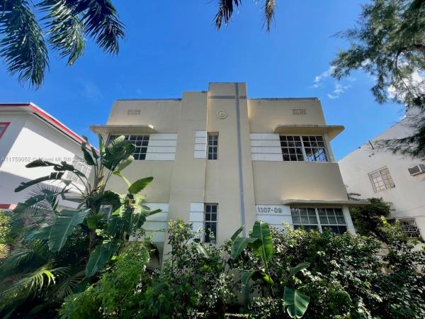 St Remy Condo