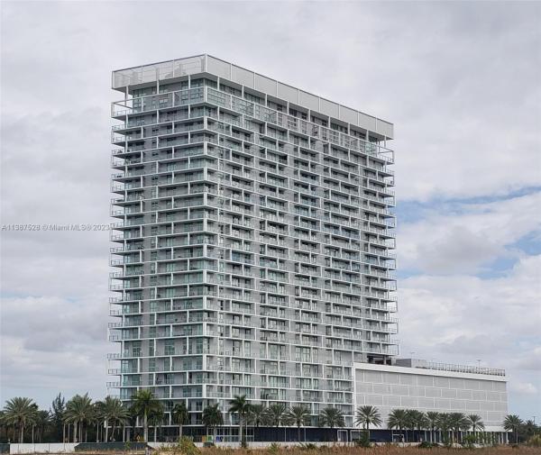 METROPICA NORTH TOWER ONE