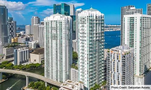Brickell on the River ST