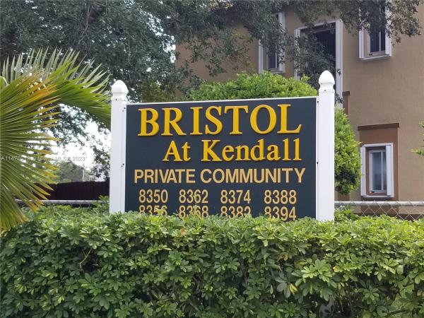 BRISTOL AT KENDALL CONDO - фото