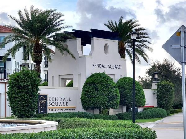 KENDALL COMMONS RESIDENTI