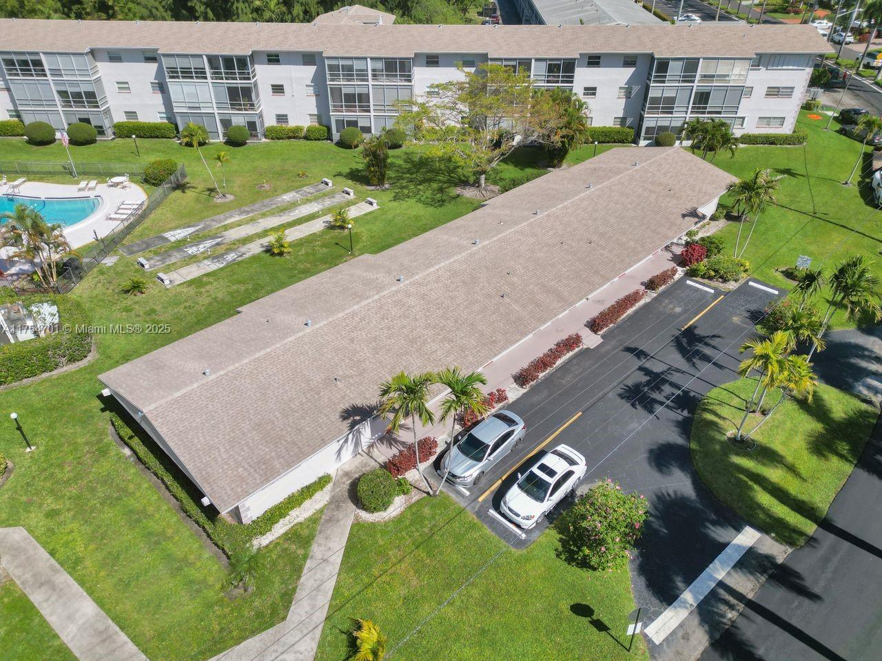 GOLDEN ISLES CONDO APTS - фото