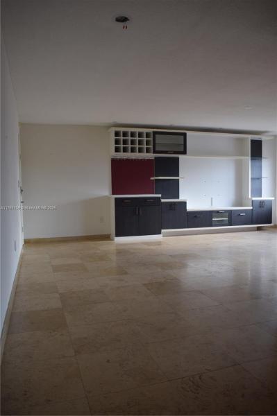 CHATILLON HALL CONDOMINIU