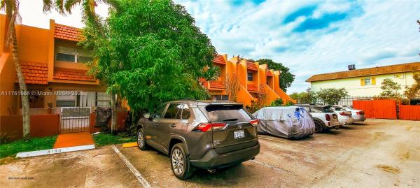 LAUDERHILL GARDENS TOWNHO