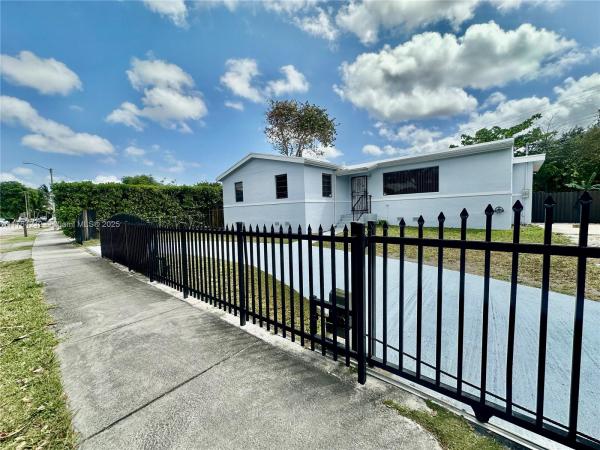 CORAL WAY VILLAGE SEC A P