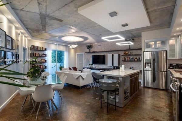 THE MERIDIAN CONDO