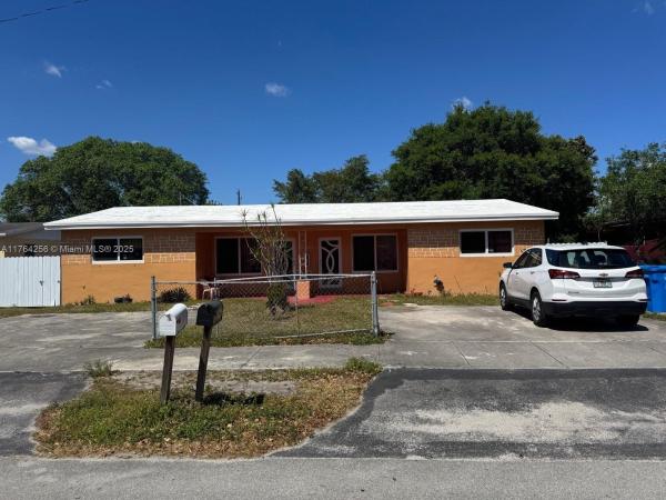 MIAMI GARDENS ESTATES