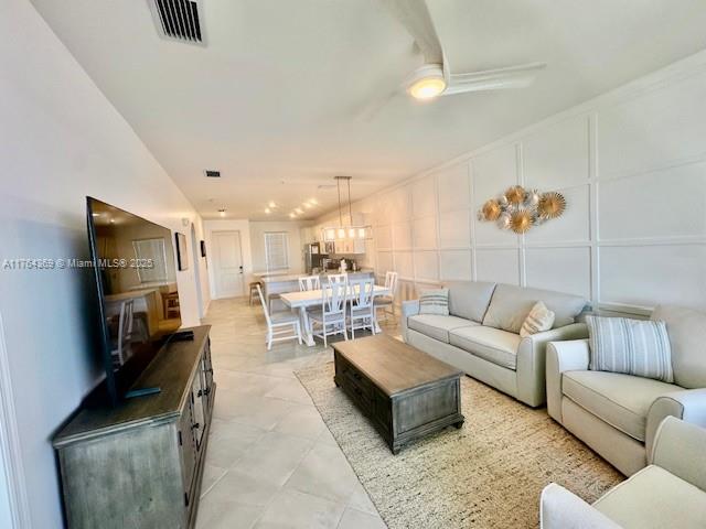 The National G & C Club - фото