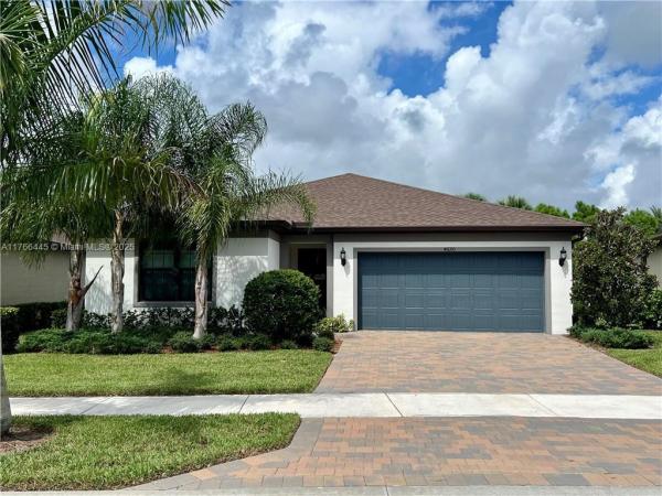 MAGNOLIA COURT AT WATERWA