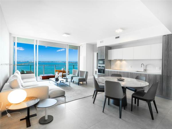 BISCAYNE BEACH CONDO