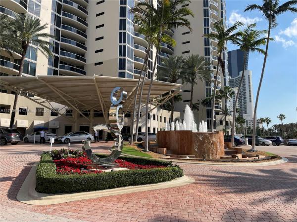 17555 COLLINS AVE #1906, SUNNY ISLES BEACH, FL 33160