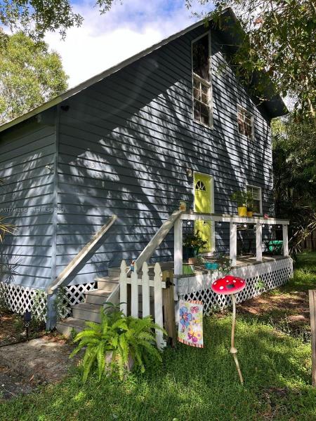 INDIAN RIVER ESTATES UNIT