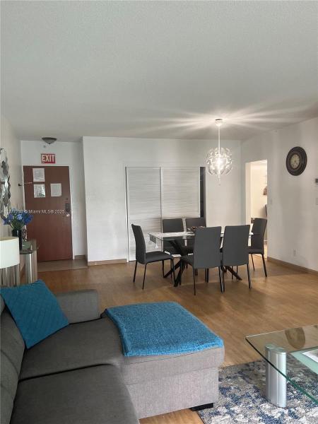 3901 S OCEAN DR #14T, HOLLYWOOD, FL 33019