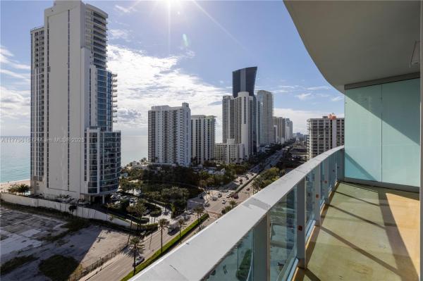 17550 COLLINS AVE #1502, SUNNY ISLES BEACH, FL 33160
