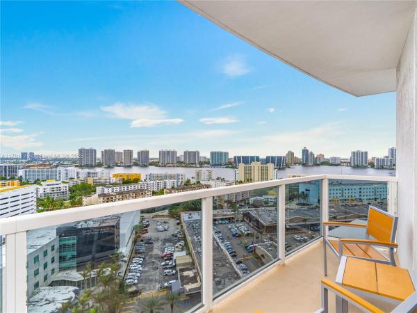 18001 COLLINS AVE #1701, SUNNY ISLES BEACH, FL 33160