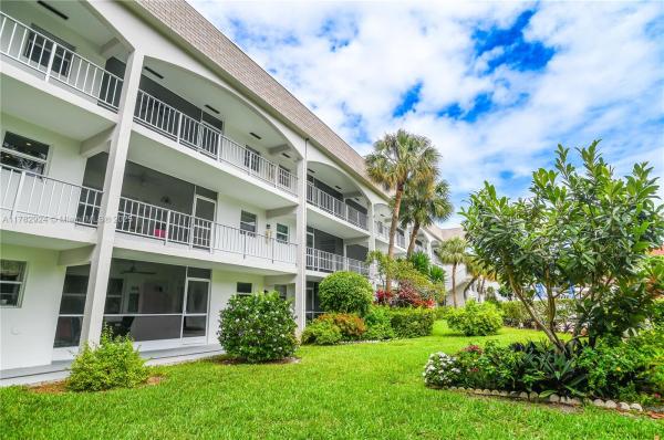 PARADISE VILLAS CONDO