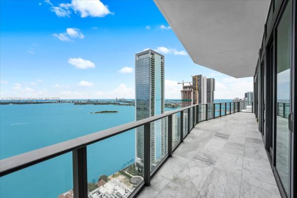 460 NE 28TH ST #4104, MIAMI, FL 33137