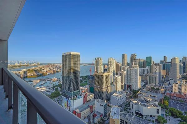 Natiivo Miami / Gale Res