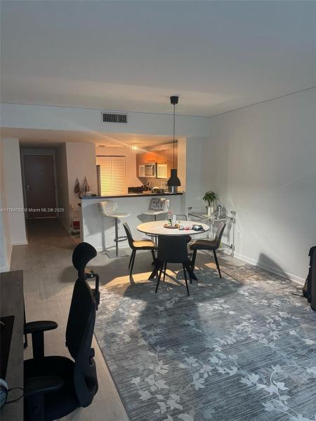 253 NE 2ND ST #1406, MIAMI, FL 33132